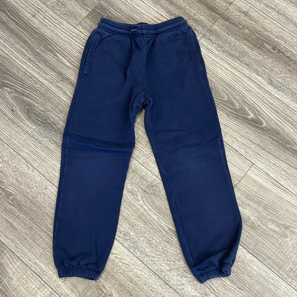 Boys GAP kids blue sweatpants/jogger size 8 (medium)